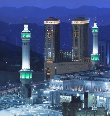 Luxury GMC SUV for premium Umrah and airport transfers.